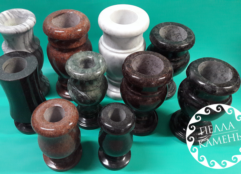 Гранитная ваза на могилу - 2500 руб.