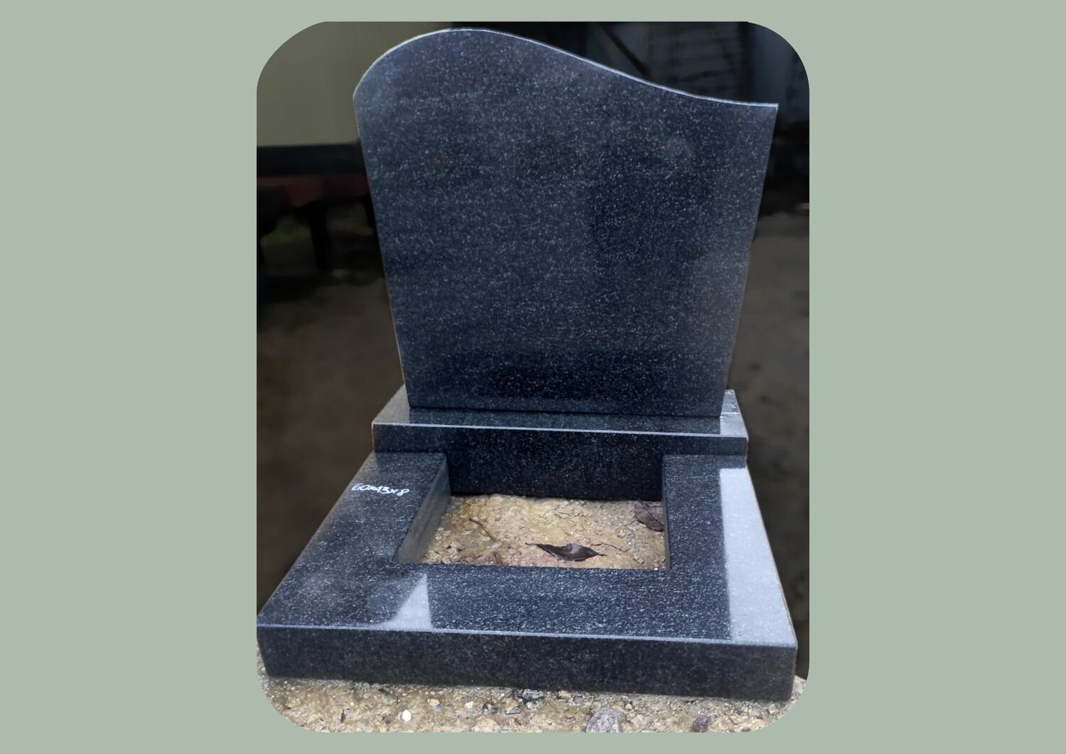 стела 56*56*8, подставка 60*20*12, п-образный цветник 60*43&nbsp;